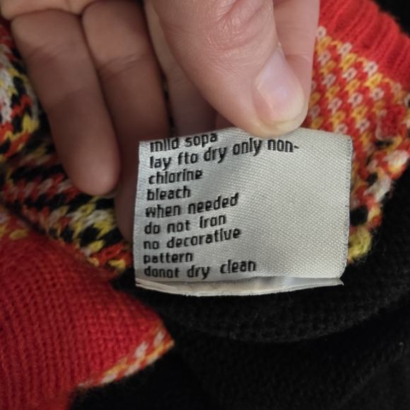 Oversized Button Up Christmas Cardigan- Oversized Medium - Picture 9 of 9